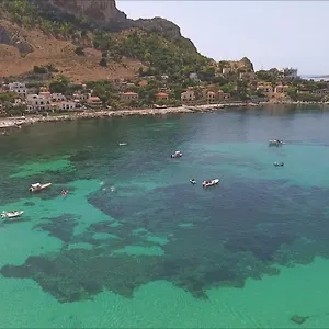 Palermo Mare Holidays Casa vacanze